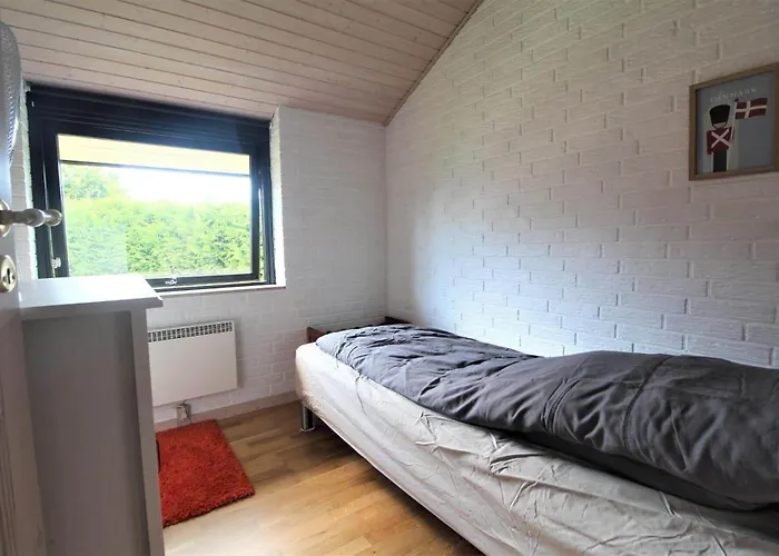 M246-vaeggerlose-snebollevej-34 * Bøtø By